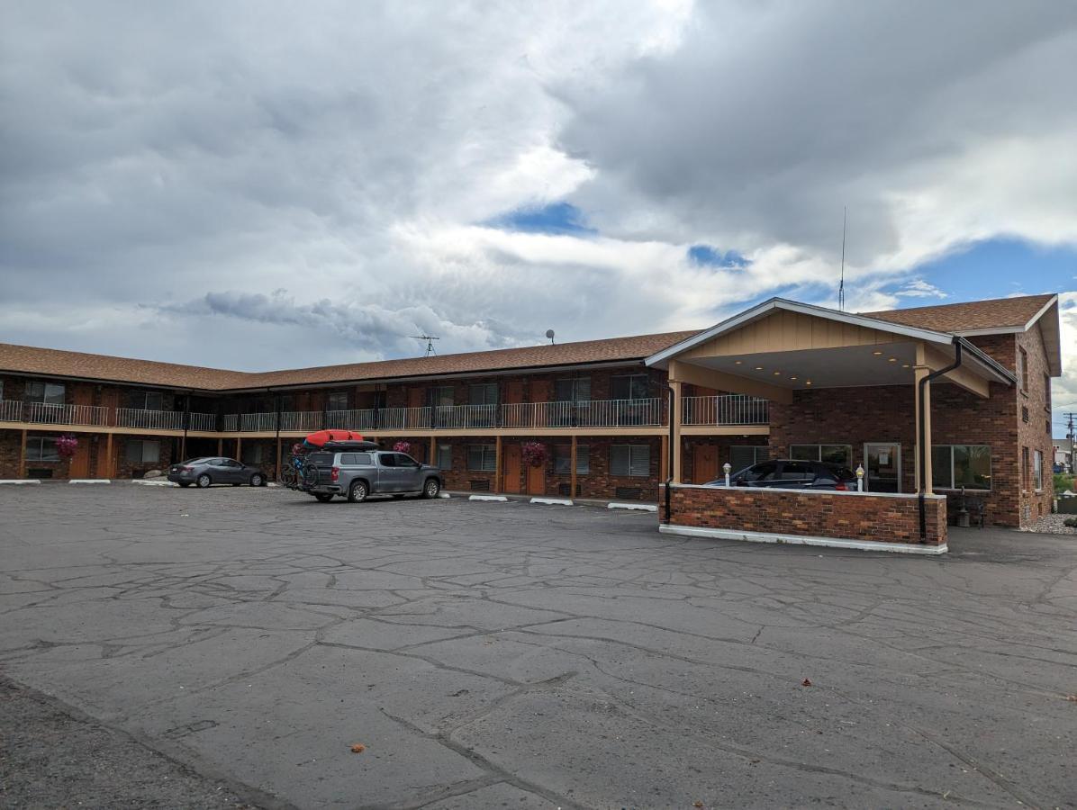 Henry'S Fork Inn Saint Anthony Dış mekan fotoğraf